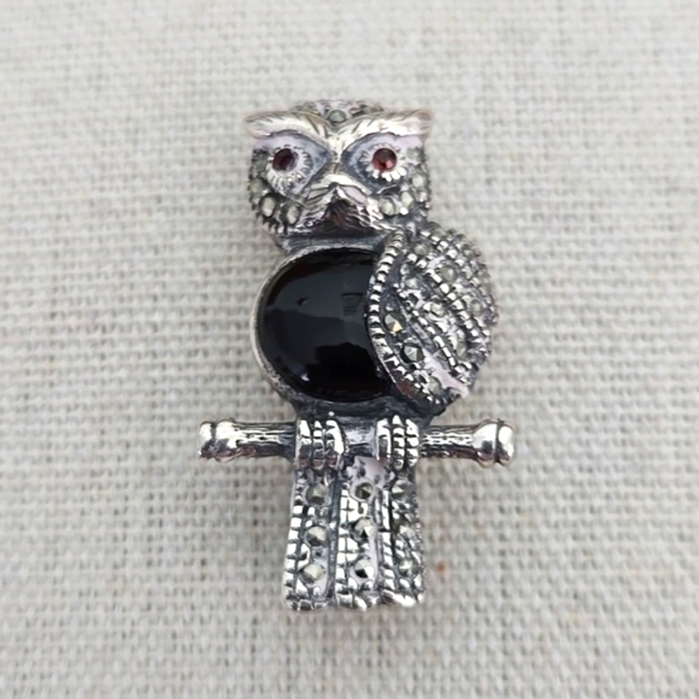 Sterling Silver Onyx & Garnet Marcasite Owl Brooch